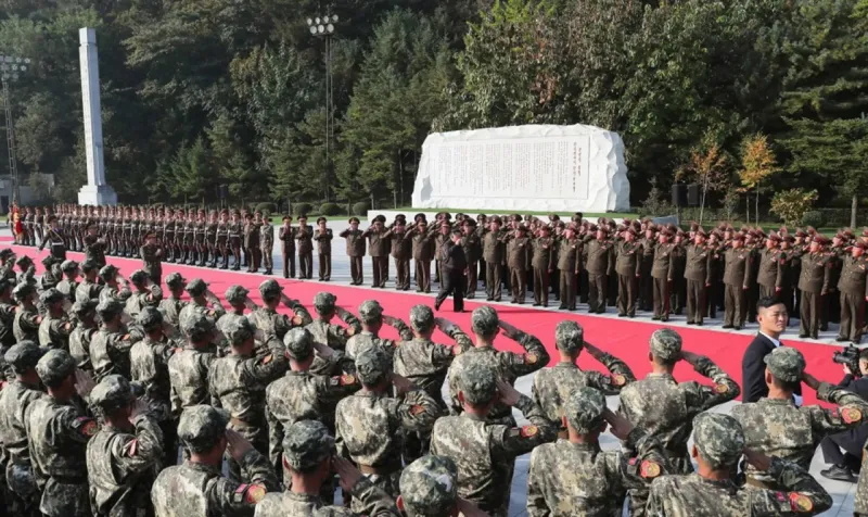 幂谈天下 泽连斯基：数万朝鲜士兵连同导弹正在驰援俄罗斯 乌克兰总统弗拉...