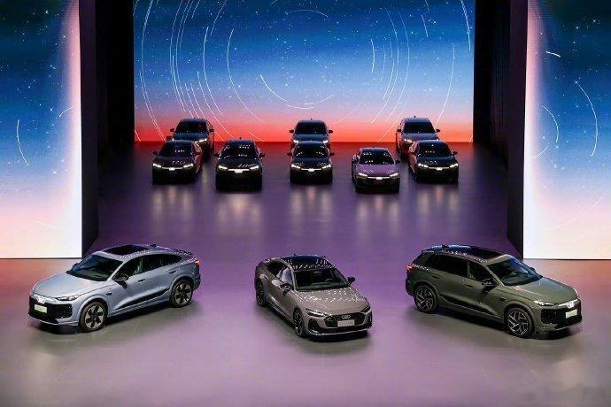 探索未知，驾驭未来。Q6L e-tron携手华为，将智能科技融入豪华驾驶体验，赋予每一次出行以自信和优雅。选择Q6L e-tron，开启你的智能生活新篇章。 ​