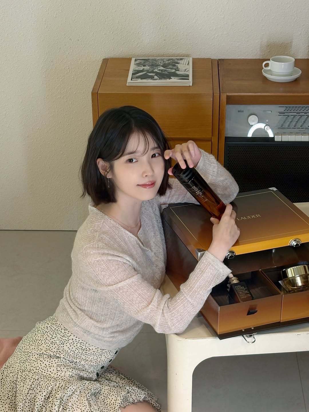 IU