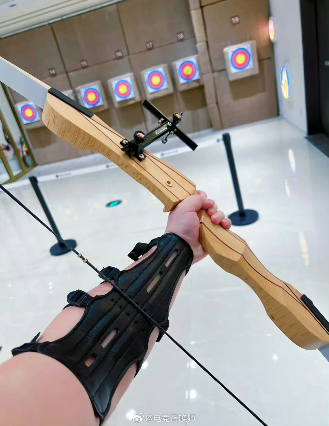 大家好，我是韦鲁斯～