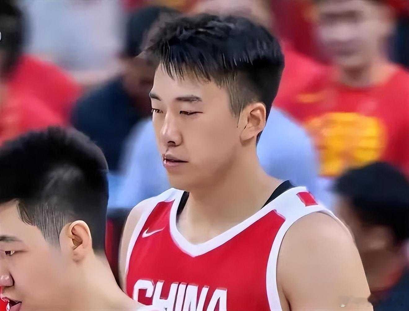 热身赛两连败！中国男篮7分惜败新西兰 末节反扑功亏一篑，中国男篮佛山国...