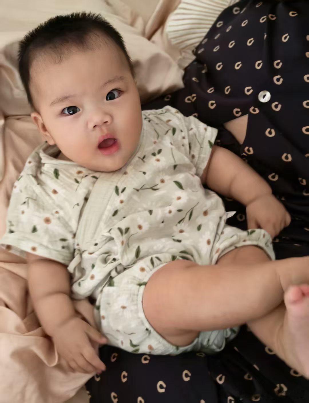 妈妈备孕和孕期全程用紫肽即呵护妈妈也呵护宝宝“紫肽宝宝”八大优势👇👩 妈妈篇：全程美丽在线1️⃣ 妈妈没有妊娠纹2️⃣ 妈妈不长黄褐斑3️⃣ 妈妈皮肤更白皙4️⃣ 妈妈身材不走形👶 宝宝篇：健康聪明看得见5️⃣ 孩子营养充足免疫力好6️⃣ 孩子情绪稳定不哭不闹7️⃣ 孩子皮肤白皙弹性十足8️⃣ 孩子善于思考有领袖力孕妇营养健康皮肤健康全民营养提升计划营养师王丰收