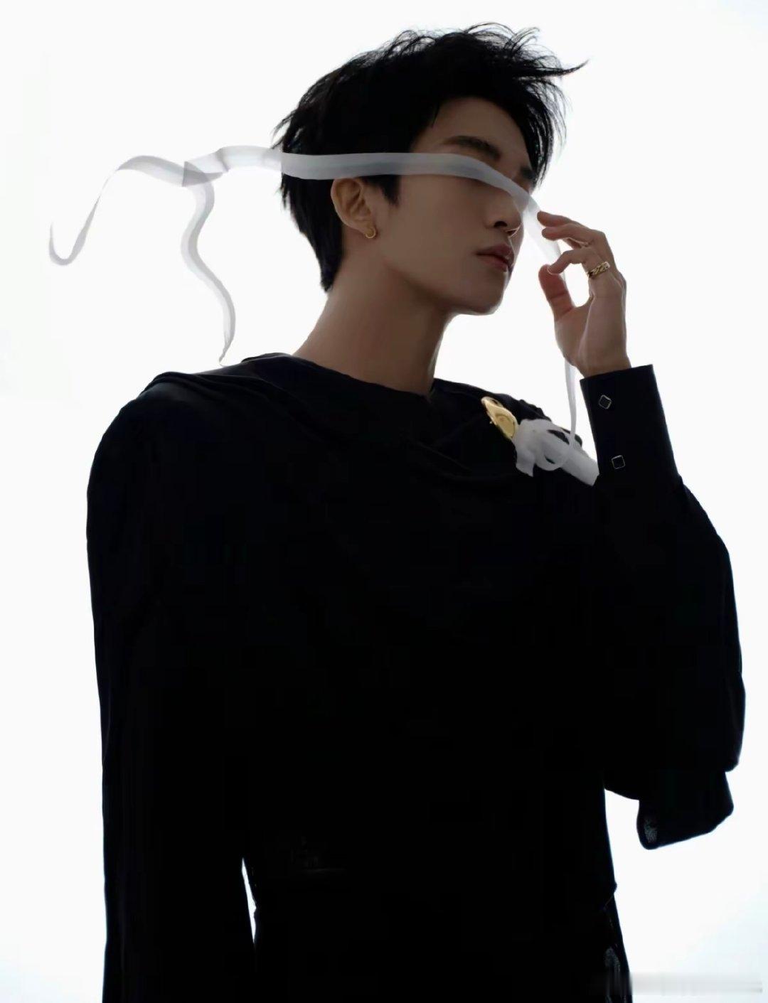 #黄子弘凡[超话]#  七夕快乐宝宝！ ​