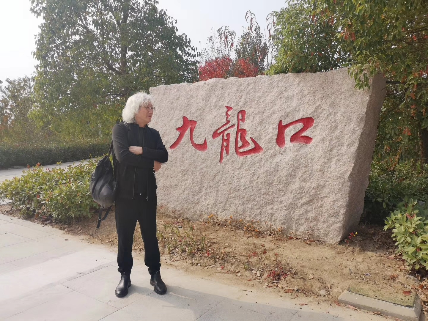与茂森先生心有灵犀，却从未谋面  我与北京著名书法家崔茂森先生是网友...