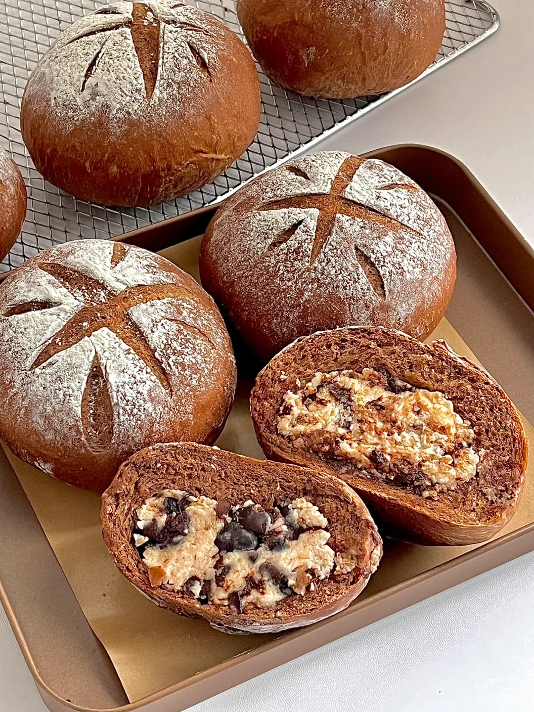 ☀️周末的烘焙日常｜巧克力奶酪软欧包😋