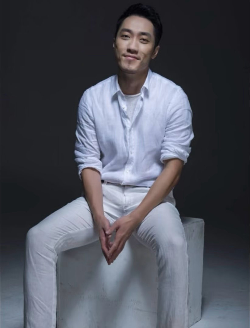 #王自如谈9月旗舰机将继续涨价#内存涨价成为手机涨价重要诱因，按照王自如的观点，9月新旗舰或将继续提价。性能与硬件迭代看得见，只是越来越高的售价，让很多人开始谨慎换机。 ​