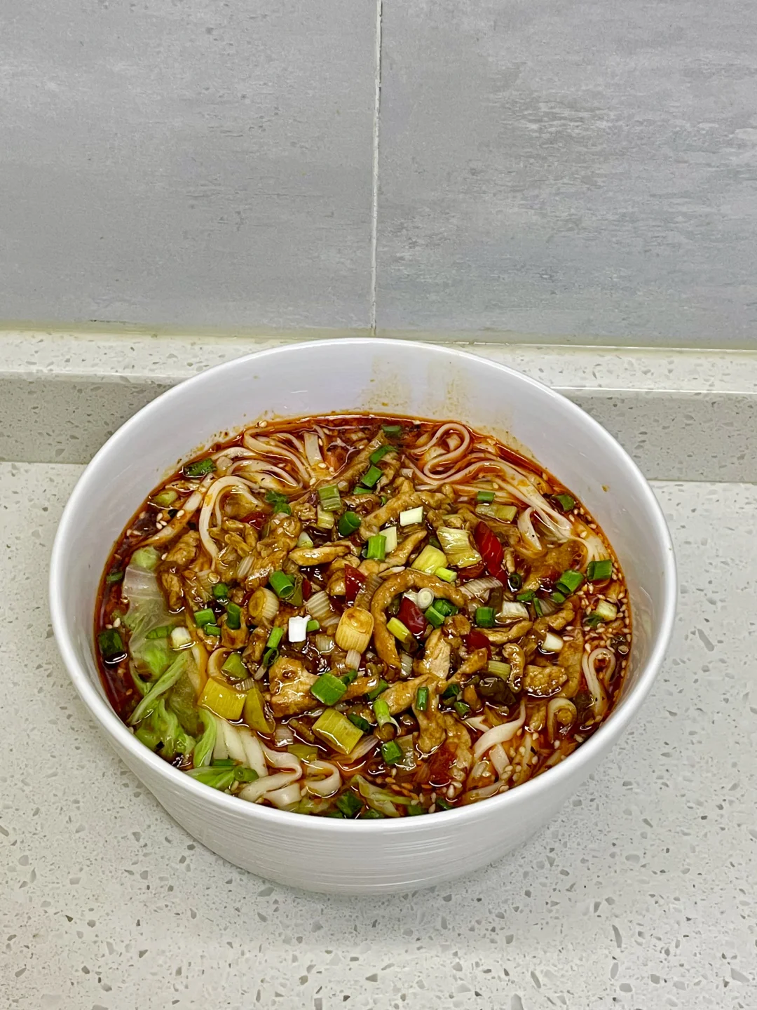 鱼香肉丝盖浇面也太好吃了吧，附详细做法～