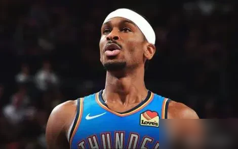 谁还敢说亚历山大是罚球MVP？18枪轰下15个，直接把太阳的防线打穿了...