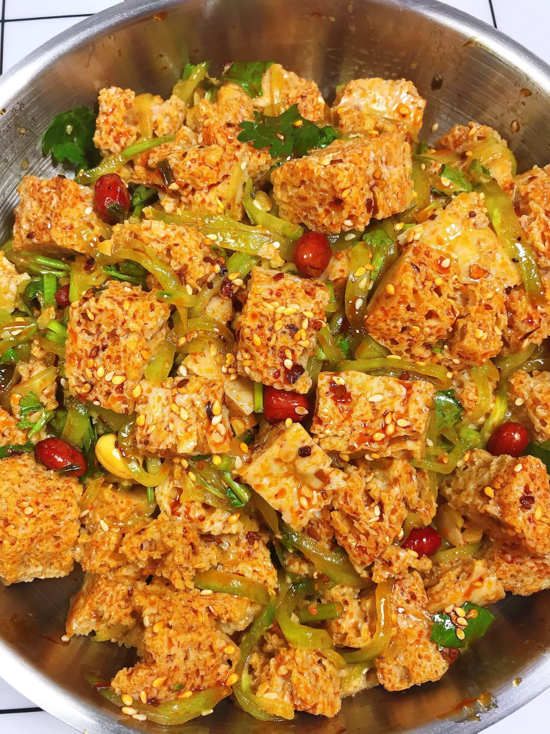 会爆汁的麻酱面筋，吃一口完全停不下来！👏