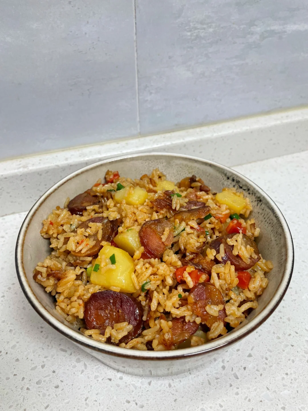 香迷糊的腊肠土豆焖饭，简单易做又好吃🤤