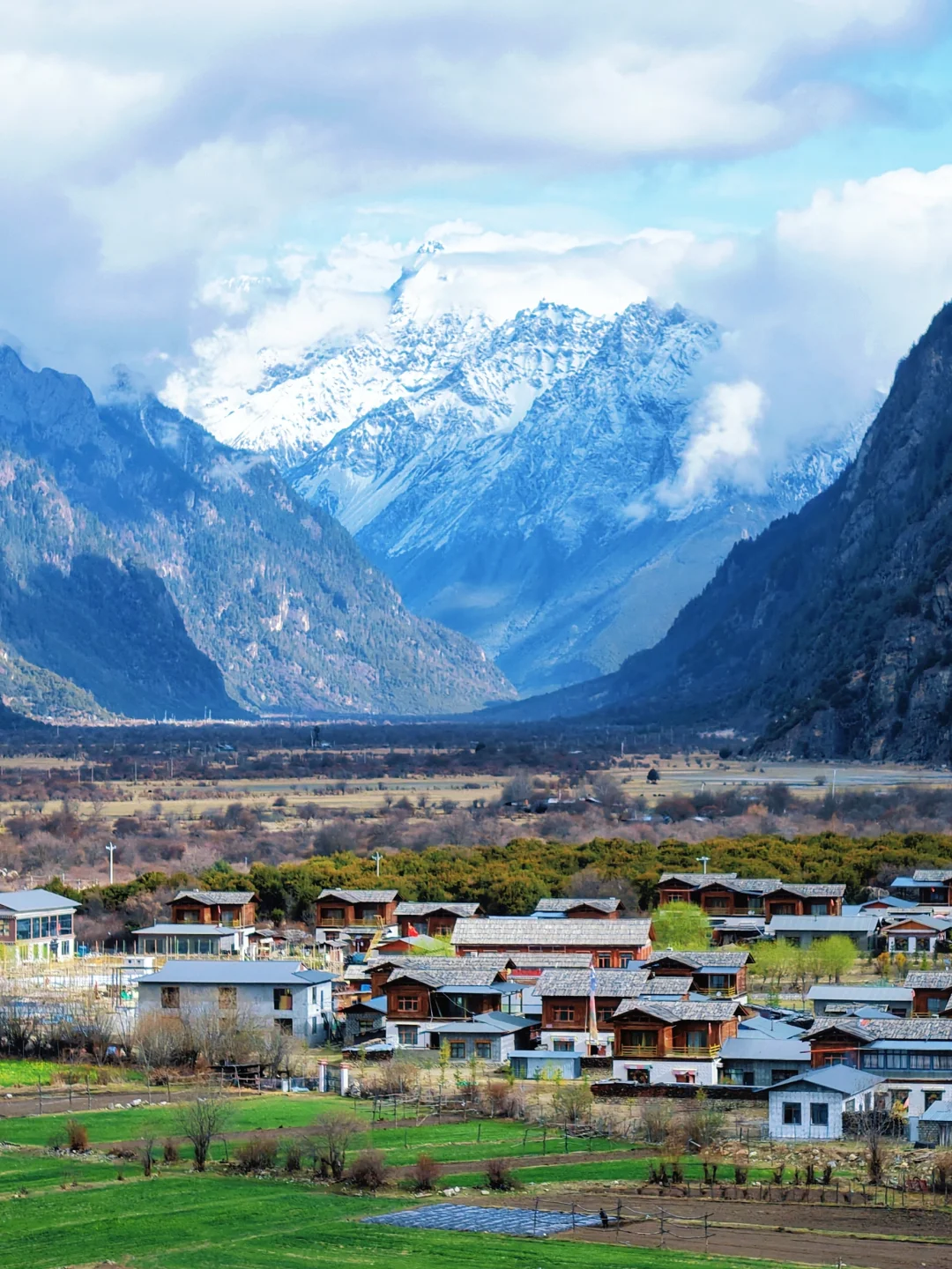 林芝3天2晚巴松措秘境攻略:赴一场雪山桃花之约 谁能拒绝春天的林芝！不...