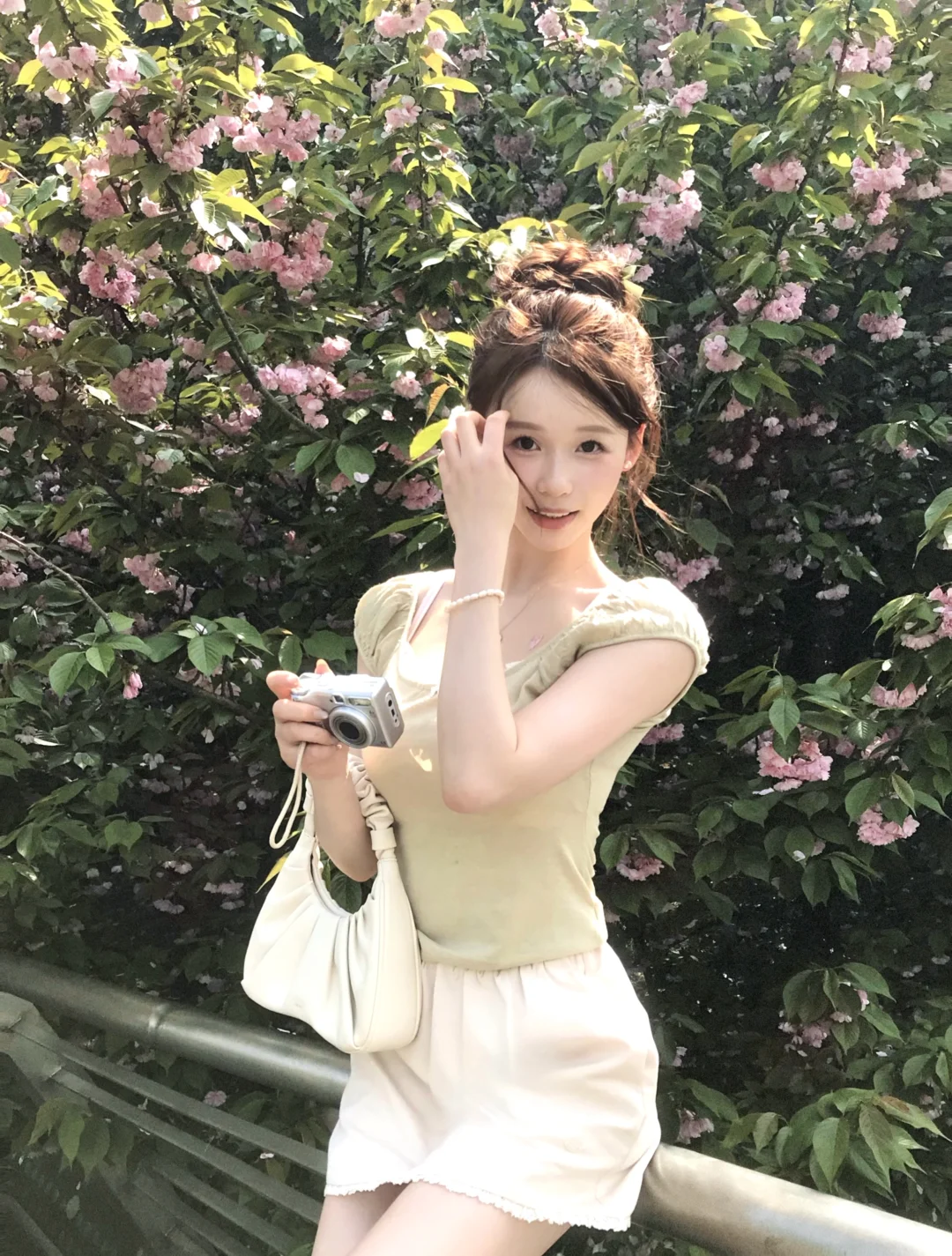 春天是她最爱的季节