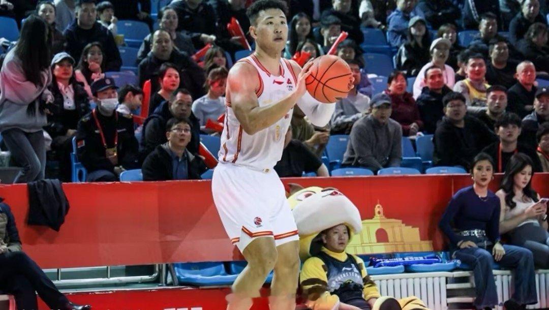 深圳男篮主帅谈贺希宁：他拿今年的MVP一点问题也没有击败宁波队豪取15...