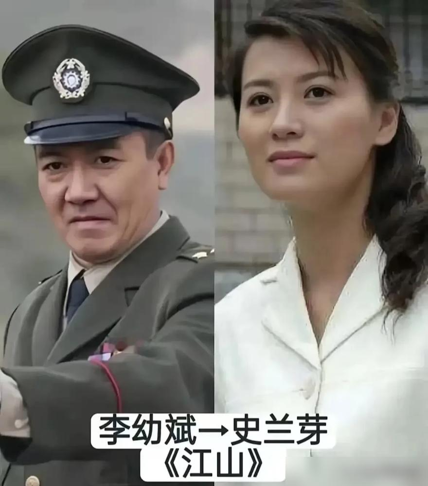 沈腾居然已经和王琦在一起23年了？
俩人从大学校园就处对象，沈腾没红的时候住出租屋，连房租都差点交不起，王琦跟着熬了12年，才等来综艺现场的公开求婚。
这公开求婚，是在成都欢乐谷，当时录着节目呢，沈腾对着王琦直接就说：嫁给我吧，12年了！一下就把女方家人和王琦都给整哭了，12年长跑，总算有个交代