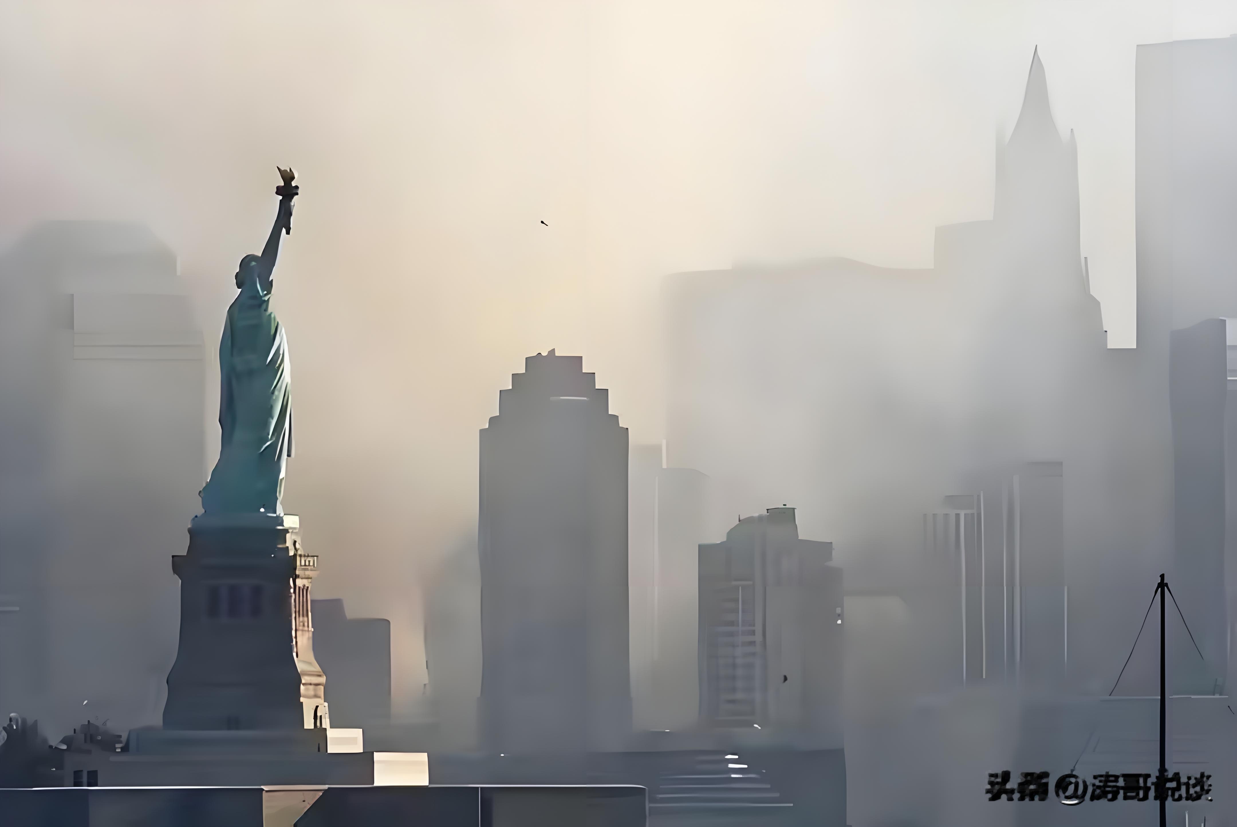 911恐怖袭击，二十五年了！


双子塔烟尘散去二十五年，近三千个名字仍被年年念起。美国补出了TSA、情报共享和本土防控，本土再无同规模恐袭，但阿富汗、伊拉克两场战争烧掉约八万亿美元，却留下塔利班回归、IS崛起和数千万流离。

联合国今年重申，反恐不是只打武装，还要守住人权、治理与发展。今天威胁从民