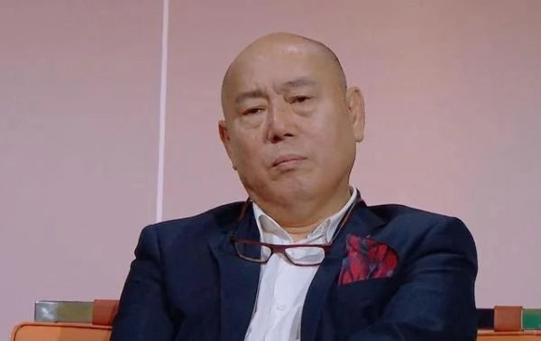 这是什么“嘴上不认、心里全记着”的经典剧情啊😂六年前郭敬明一句“你可...