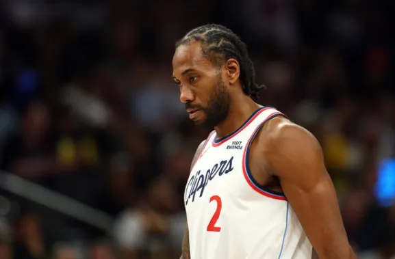 美媒：不能让这场比赛抹杀伦纳德本赛季的精彩表现 4月17日讯，在备受瞩...