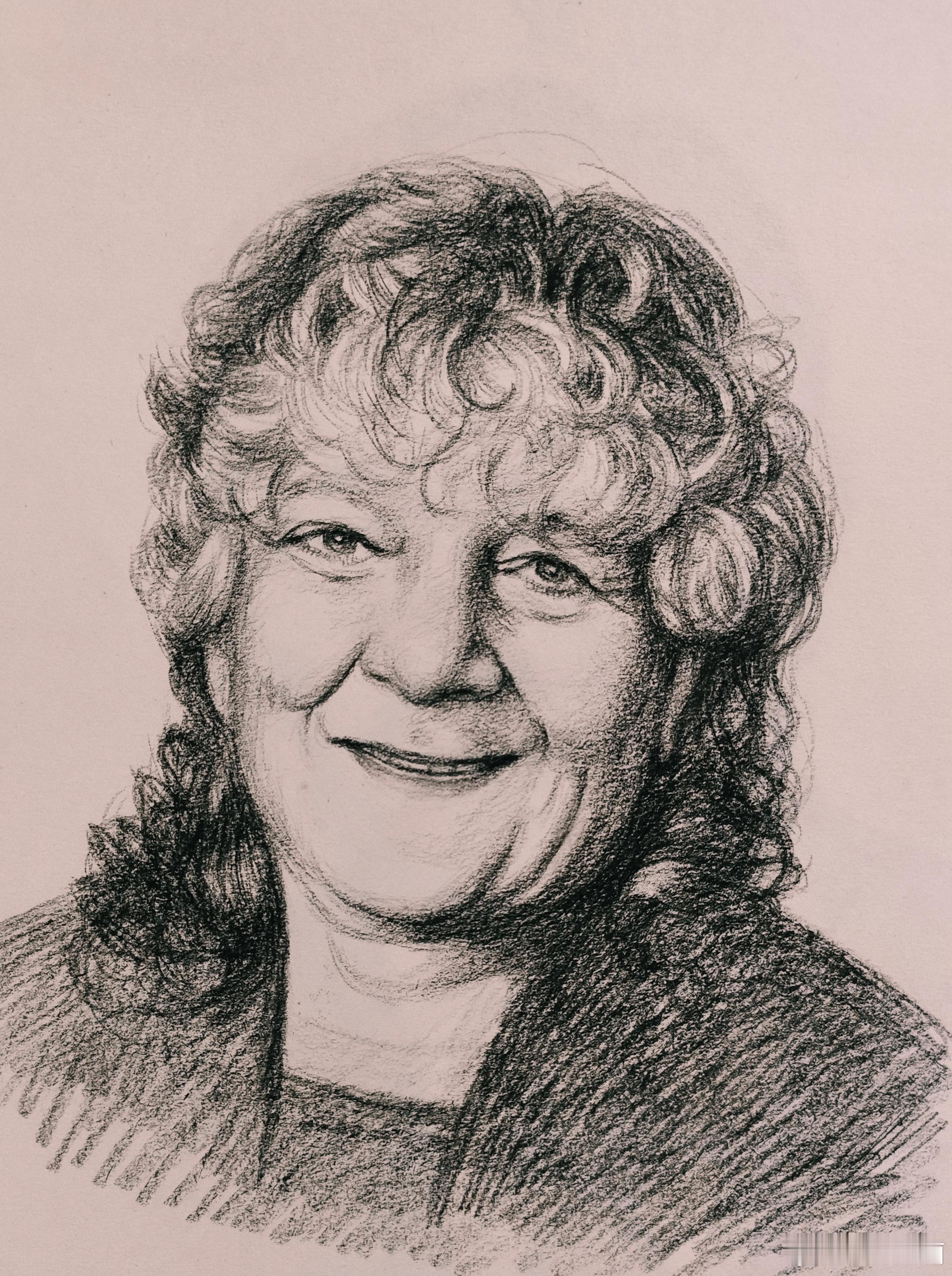 发现微观物质世界之—2009年诺贝尔化学奖获得者
 
阿达·约纳特（Ada Yonath，1939年6月22日－2026年8月31日）
以色列生物晶体学家。
她毕业于希伯来大学，并取得博士学位，任魏茨曼科学研究所教授和马泽尔结构生物学中心主管，还担任德国汉堡马克斯—普朗克研究所所长。
她长期钻研核糖体晶体培养，攻 ​