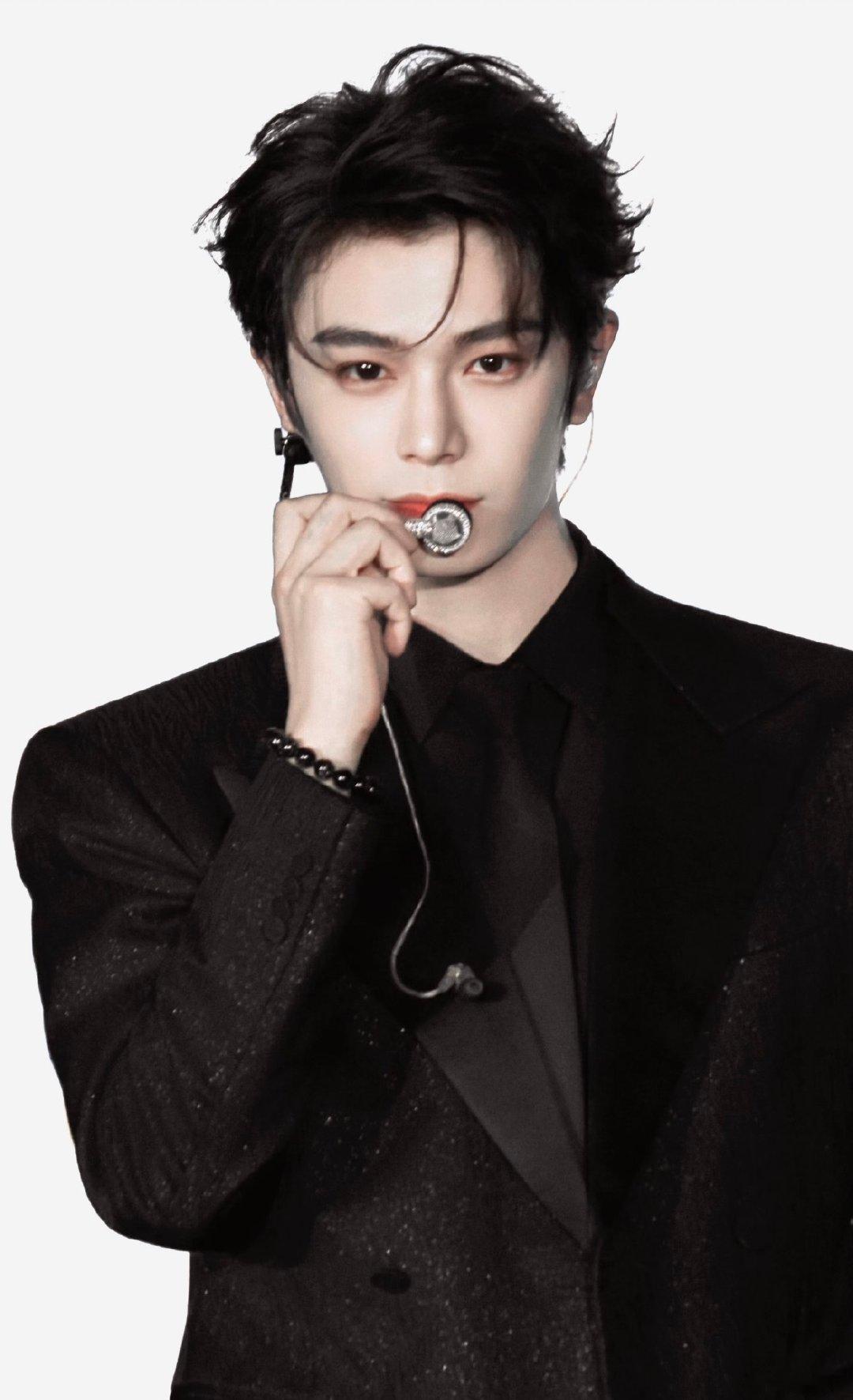 #影视寒冬寒不到丁禹兮# 成为任何角色之前，先成为最好的自己。​