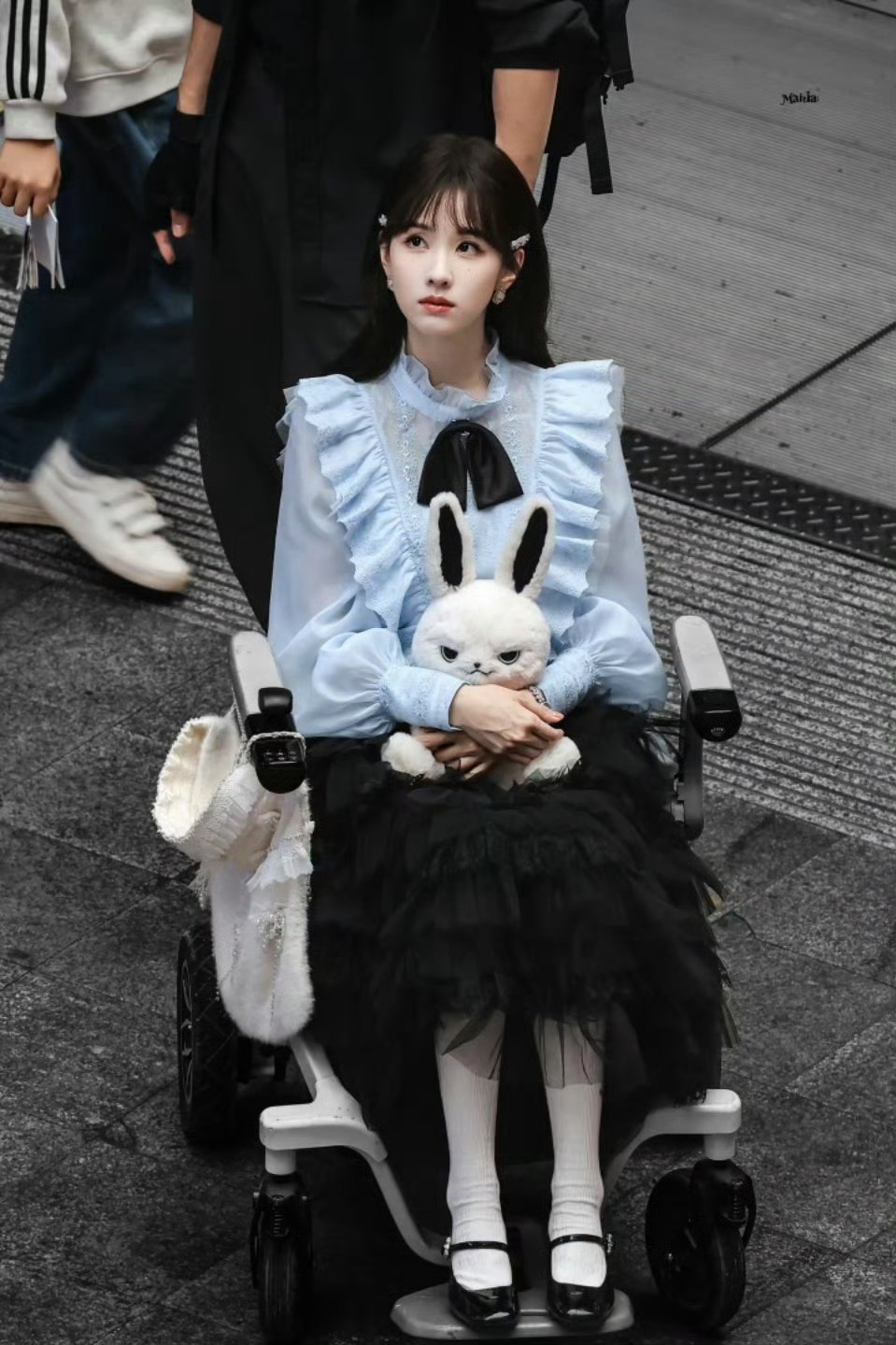 啊啊啊啊自从我朋友跟我说过这个小说以后，我就觉得陈都灵就是白幼薇本人...