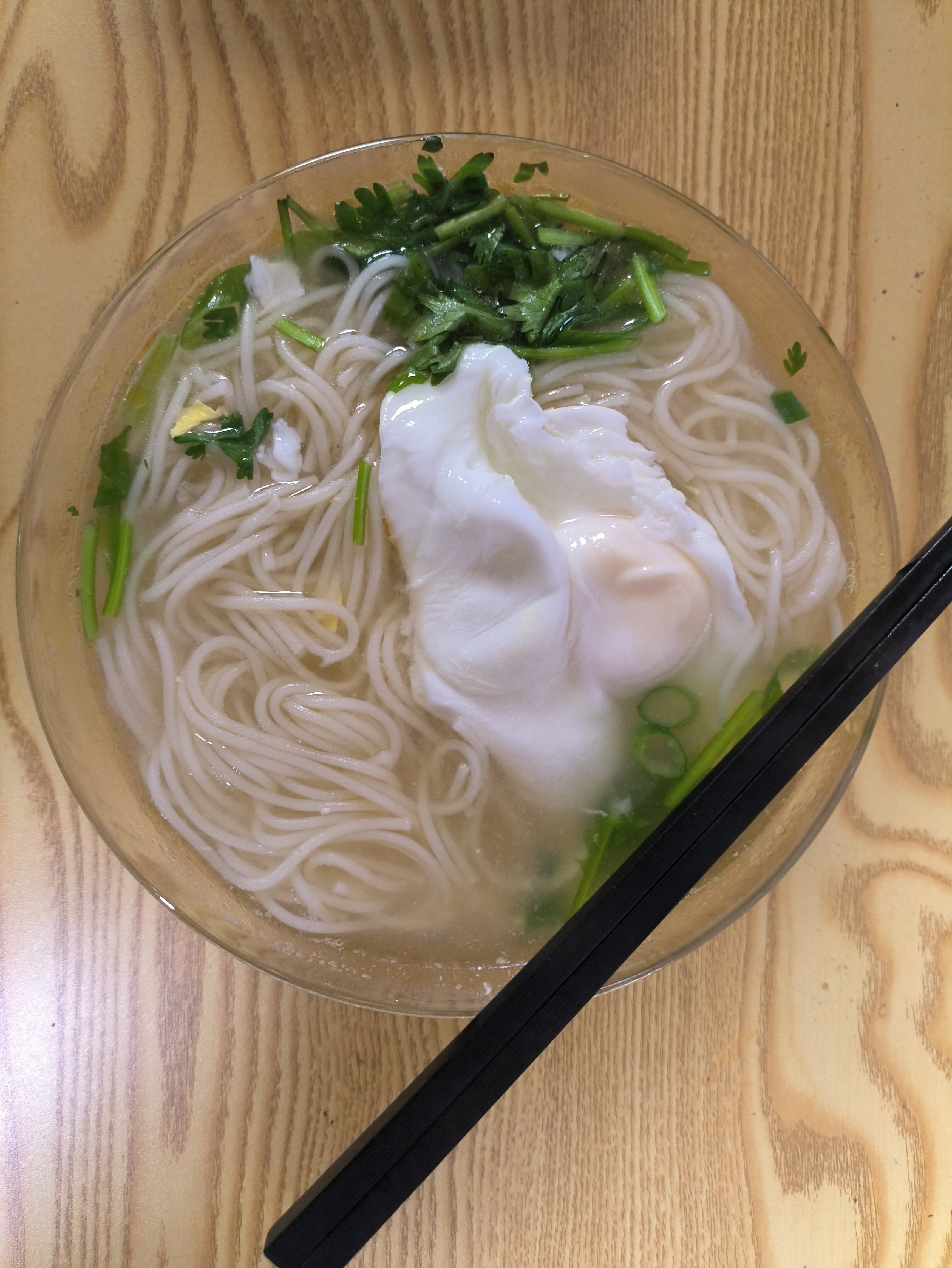 今天生日，博雅老师说要不要买个蛋糕，我说千万别买，我只吃长寿面。  想...