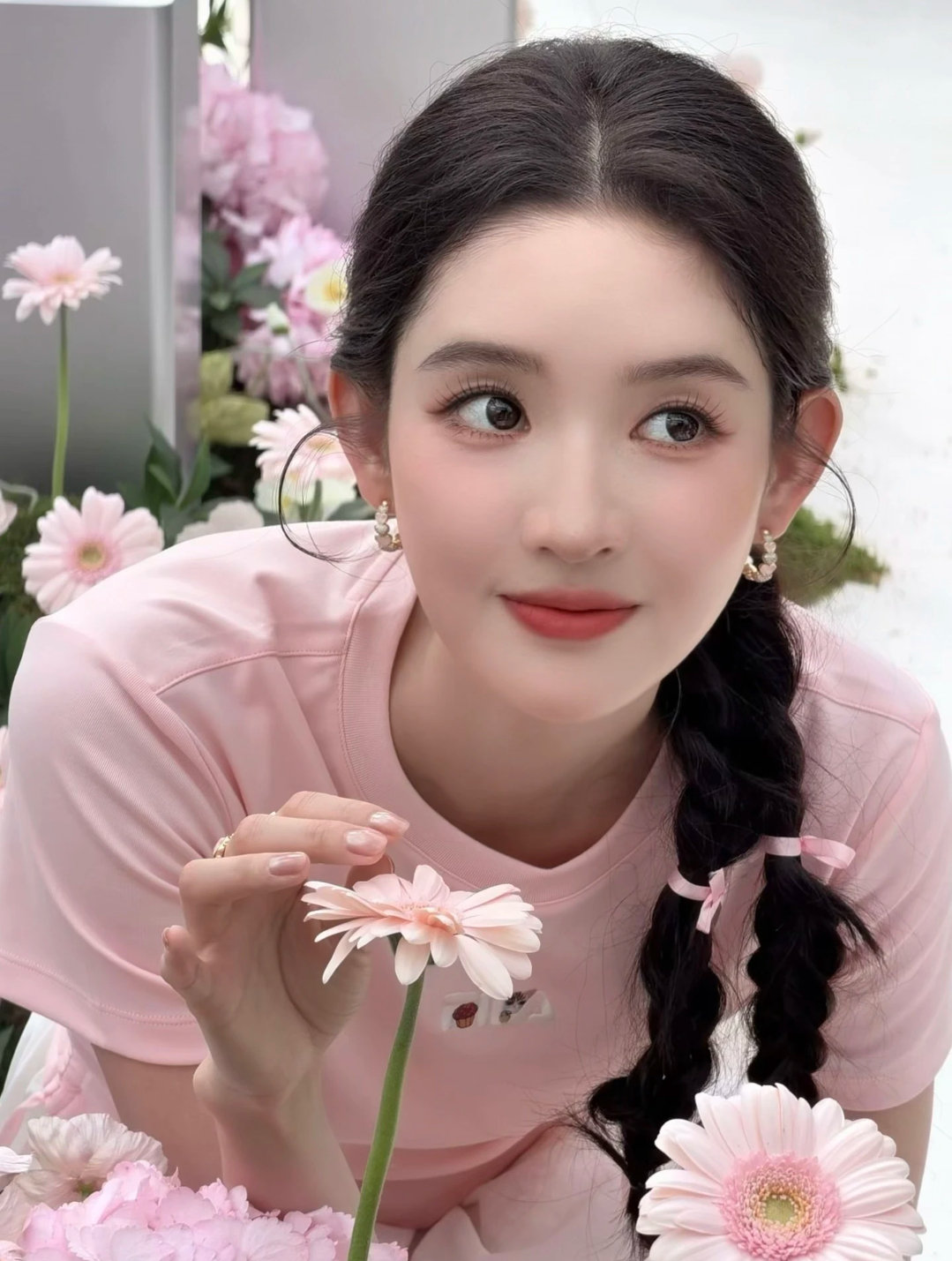#网图原图分享[超话]# 
10.19杨超越 王玉雯
原图不可商 可二改盈利
三连拿图 赞+评+关
🈲拿完就取 🈲bp 抓到pc11.9r
发其他平台需标明 ​