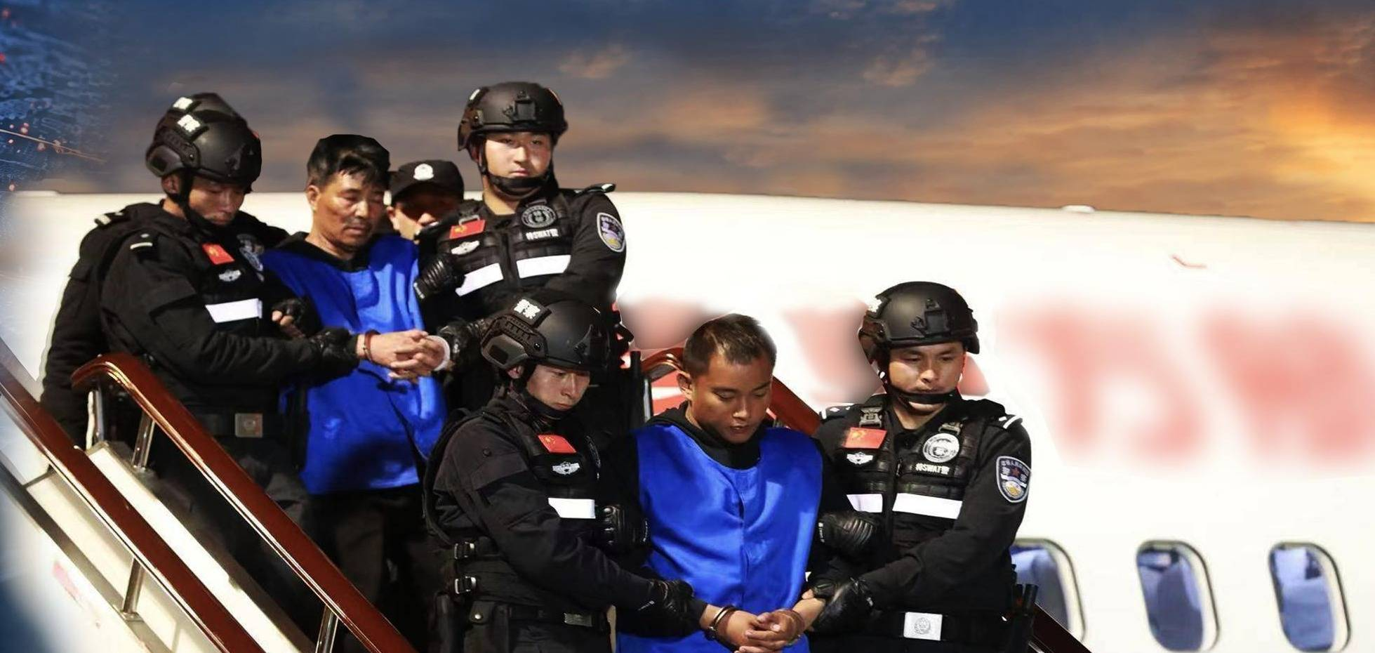 电诈给我们造成的损失上万亿。

说起缅北四大家族，名头听着吓人，但实际上就跟以前地方上的土匪差不多是一个级别的。你说真要消灭他们，弄几个无人机出去，分分钟就可以团灭。但是要把这种电诈的团伙和发展的土壤连根拔起，这才是最难的。
 
先把“四大家族”这四个字的底翻出来，它确实唬人，也确实像土匪。
 
魏