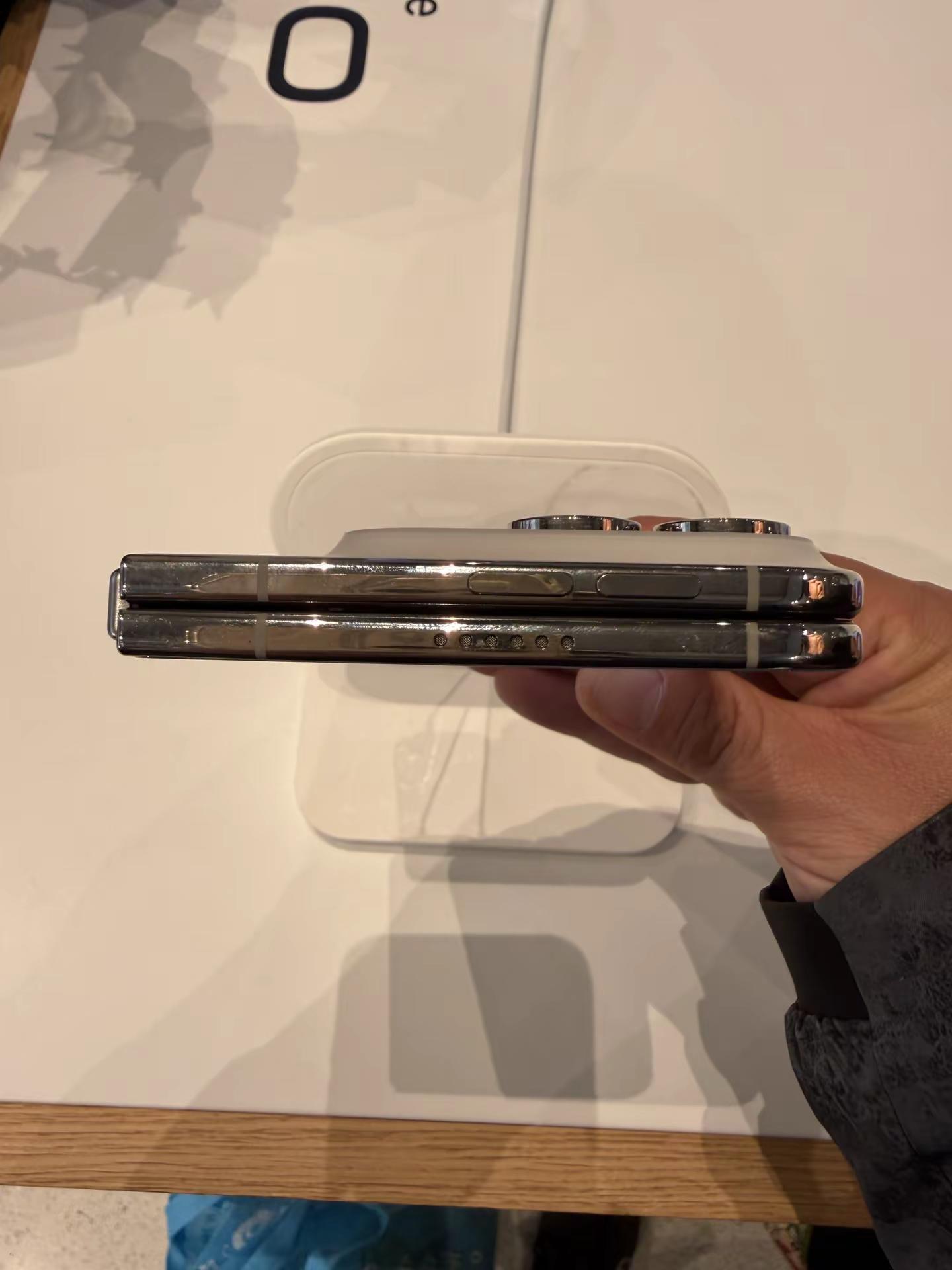 iPhone Duo看完实物，确实挺拉的……一言难尽了！iphone iphoneduo 手机 手机 苹果