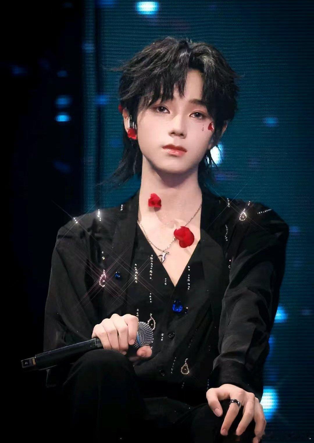 #王橹杰[超话]#你杰哥喜欢的奥莉蛙，不错不错，眼光太好 ​