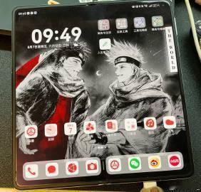 虽然屏幕手感诡异的钥匙，但能大画幅展示壁纸，朕心甚悦<span cla...