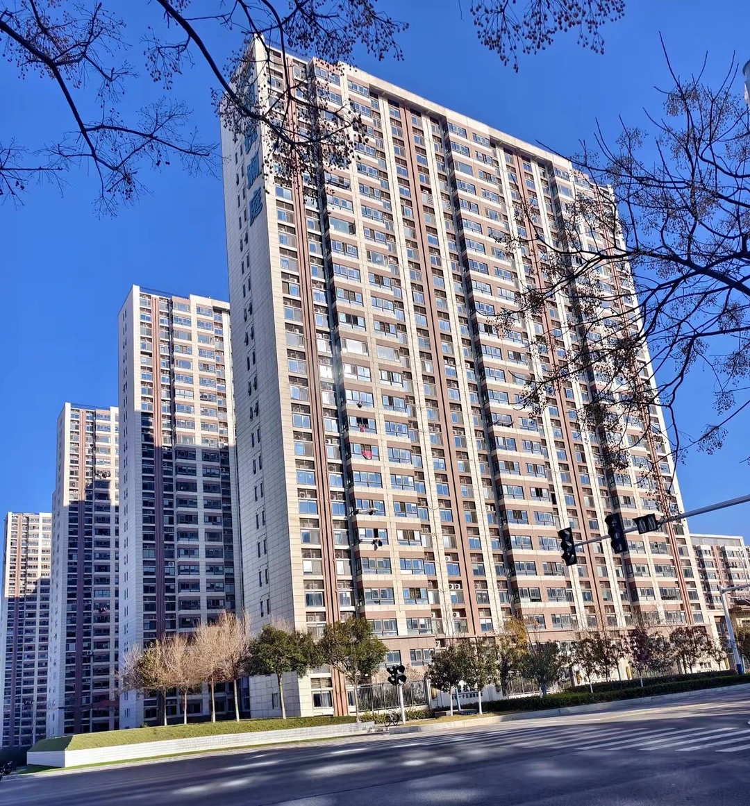 🔥27层高楼间距50米！采光坑哭买房人😭