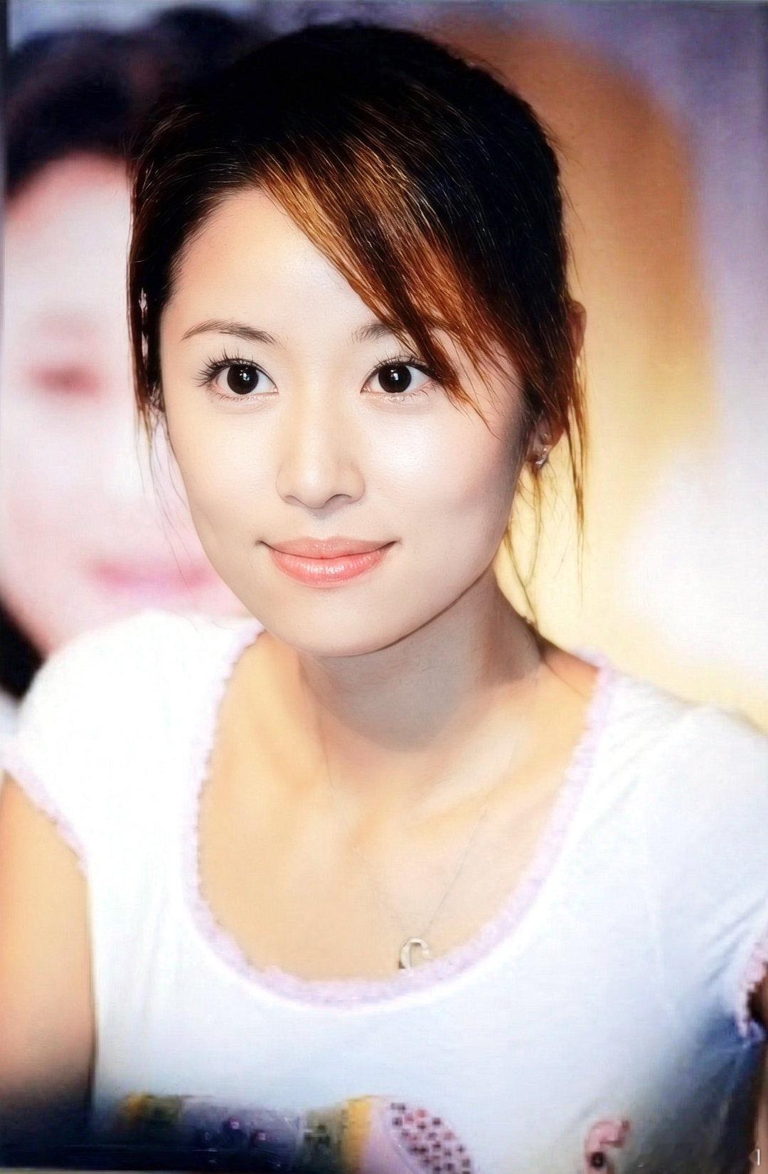#林心如[超话]##遇见林心如##私藏心如##林心如##ruby林心如# 情深深雨濛濛 北京发布会 林心如 ​