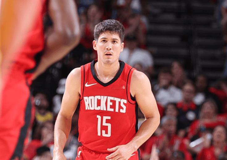 火箭首轮G3再输湖人，居然出现了两个“卧底”！ 1，进入首发的谢泼德...