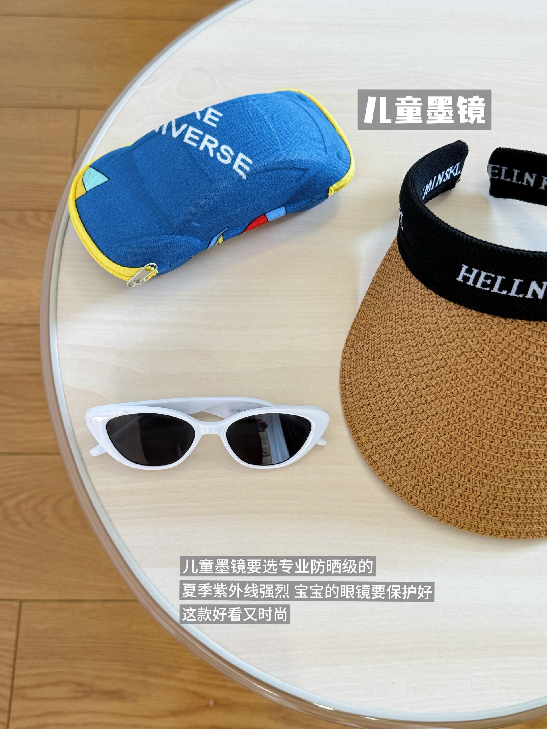 宝贝成长守护计划我家的种草清单 🛍️share｜618母婴必入宝藏好物清单🧾当妈后，遇到618就是给娃各种买买买。看似价格划算囤了一大堆，但真正实用的寥寥无几，花了不少冤枉钱。所以大促囤货只买「刚需+好用」的就够了！今天给姐妹们整理了这份「零踩雷」夏季母婴好物清单，都是我家娃亲测好用的，给大家618“剁手”一些些建议😜