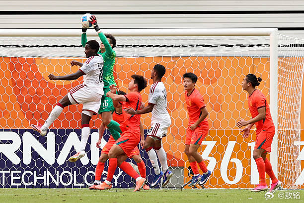 #U23国足vs阿联酋U23# 我觉得李昊具备实力留洋，能去英冠冲超队打上主力。
去比利时、荷兰的甲级联赛英冠也能打上。
优势是门线反应，再练练出球，尤其是大脚开球的精确度，会逐步成长为世界一流门将。#U23国足##亚运会# ​​​​