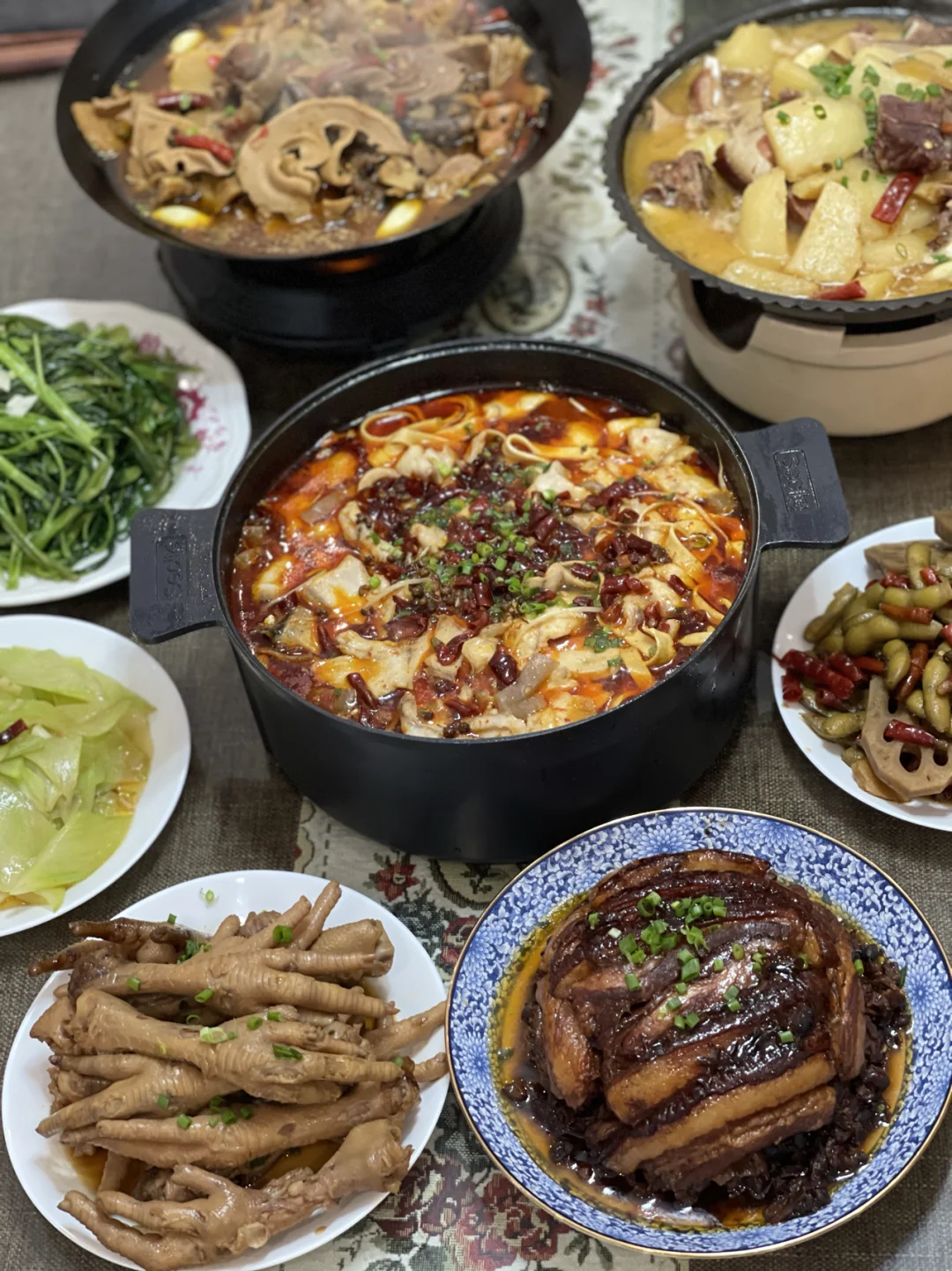 朋友来家里吃饭做了一桌美味有你喜欢的吗