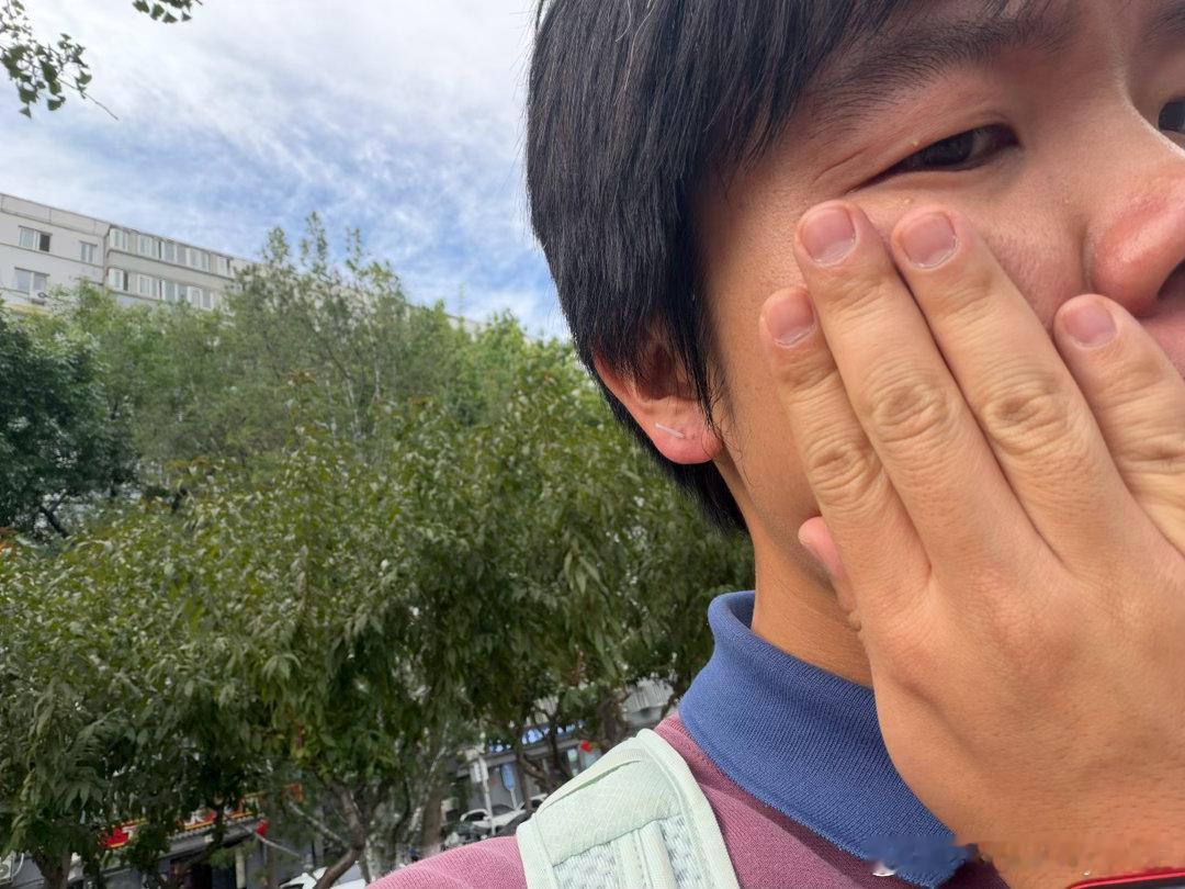 一咬牙在节前打完了，（医保）钱包-380。
管他什么师风师德，反正我又不会上班显摆[并不简单] ​