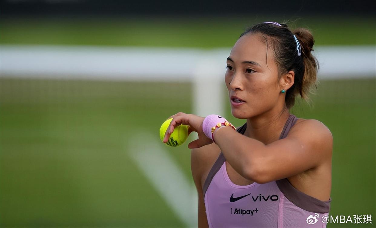 【WTA500巴特洪堡站第二轮：郑钦文对战陶森比赛前瞻，胜者晋级八强】...