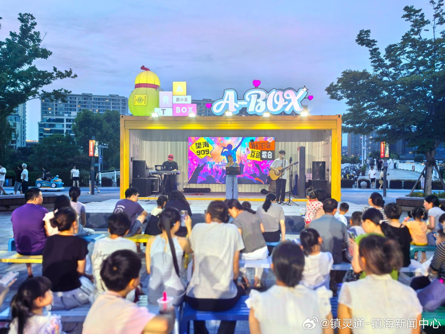 宁波热血篮球点燃夏夜，消费盛宴同步开启。8月12日，备受瞩目的“镇BA...