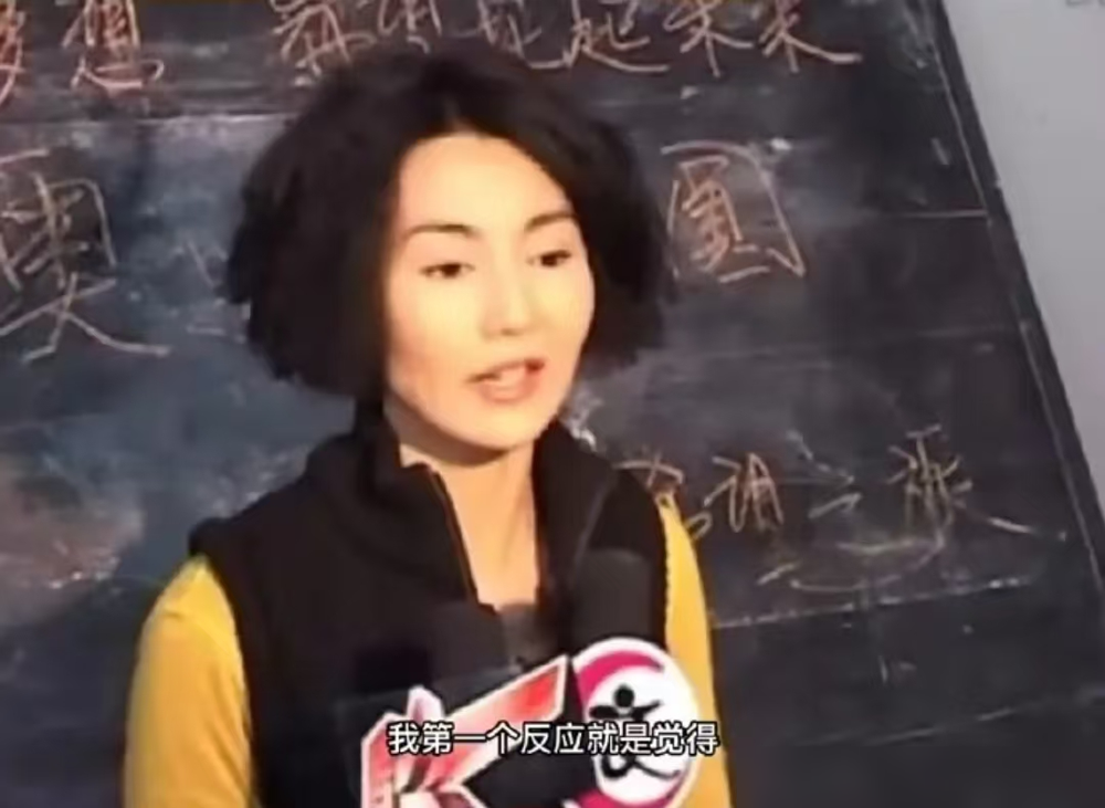 张曼玉不生孩子的真实原因，99%的人没想到！
她怕把新生命带到不安的世界，还不想丢拍戏的自由，甚至考虑过领养但还是放弃了，不是什么身体或情感问题。
刘嘉玲梁朝伟婚前就约好不生，怕负不起养的责任，被网友说人生不完整，直接霸气回击。
周迅也坦言过，怕生个对世界没好处的孩子，不敢随便生。
人生圆满