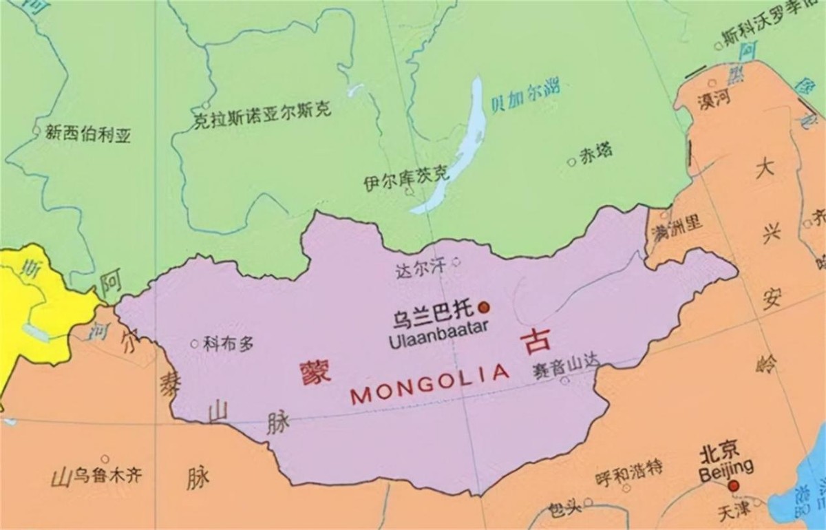 1935年，蒙古总理根登在莫斯科宴会当众扇了斯大林一记耳光，骂他是格鲁吉亚新沙皇，斯大林没有当场还手，两年后根登被处决，蒙古全国70万人口中3万人头落地，那一巴掌是小国总理最后的尊严，也是悲剧的序章。

信源：中华网——《这位蒙古国的总理，居然敢打斯大林的耳光，那他最后结局如何》

一记耳光扇在斯大