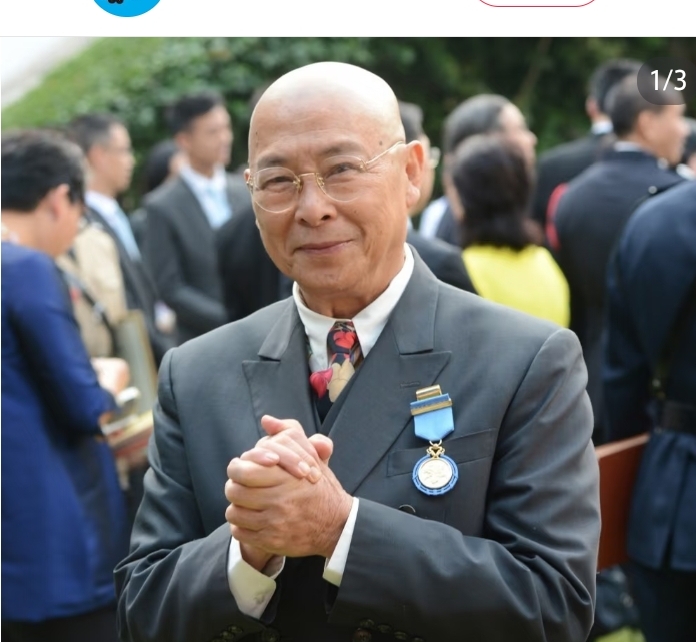 刚刷到刘兆铭离世的新闻，《倩女幽魂》姥姥扮演者走了这件事，真的把我看唏嘘了。
 
9月2日傍晚，港媒传来消息，老戏骨刘兆铭不幸去世。
 
这是什么概念？
就是陪伴几代人成长的香港影视黄金时代的演员，又一位和观众告别了。
 
消息由资深艺人丁羽出面证实，刘兆铭安详离世，享年94岁。
 
提起他，大家脑