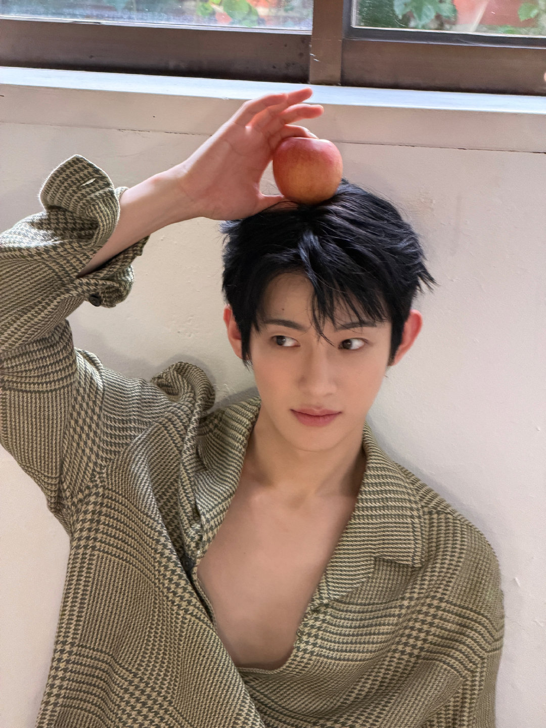 时宇fromm泡泡20260913
太sexy了，又露胸又露背
#朴时宇# 🐰💜#parksiwoo# ​