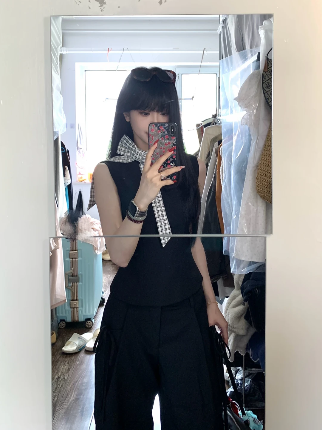 ˖ . ݁𝜗𝜚. ݁₊ 把蝴蝶结穿身上