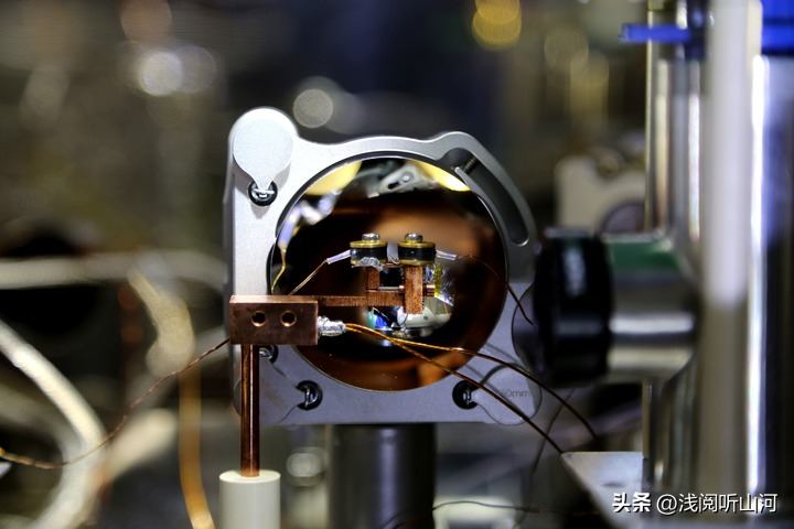 中国科学家让“钟摆”进了原子核，研制成功核光钟