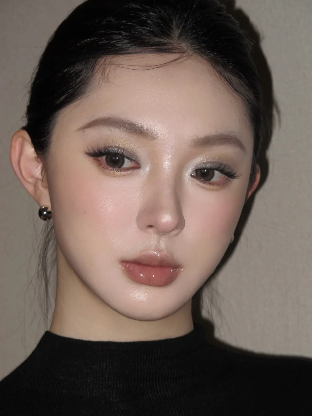 千禧回潮✖️冷都女💫这妆感太顶了..