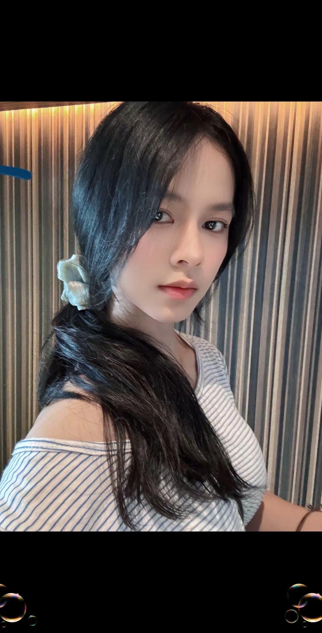 <p>坏女人 原相机无美颜 美女 <!--{img:0}--></p>...