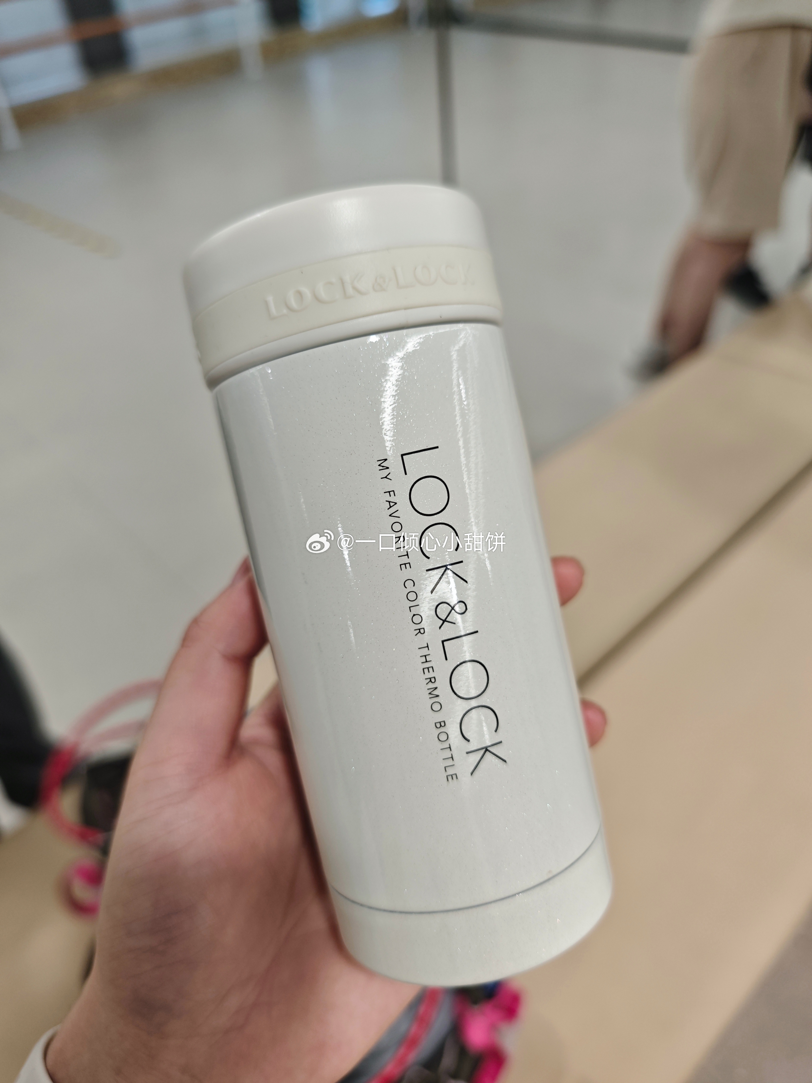 年纪大了，干什么都心酸，去上了一节舞蹈课，别人都是喝冰咖啡，只有我掏出...