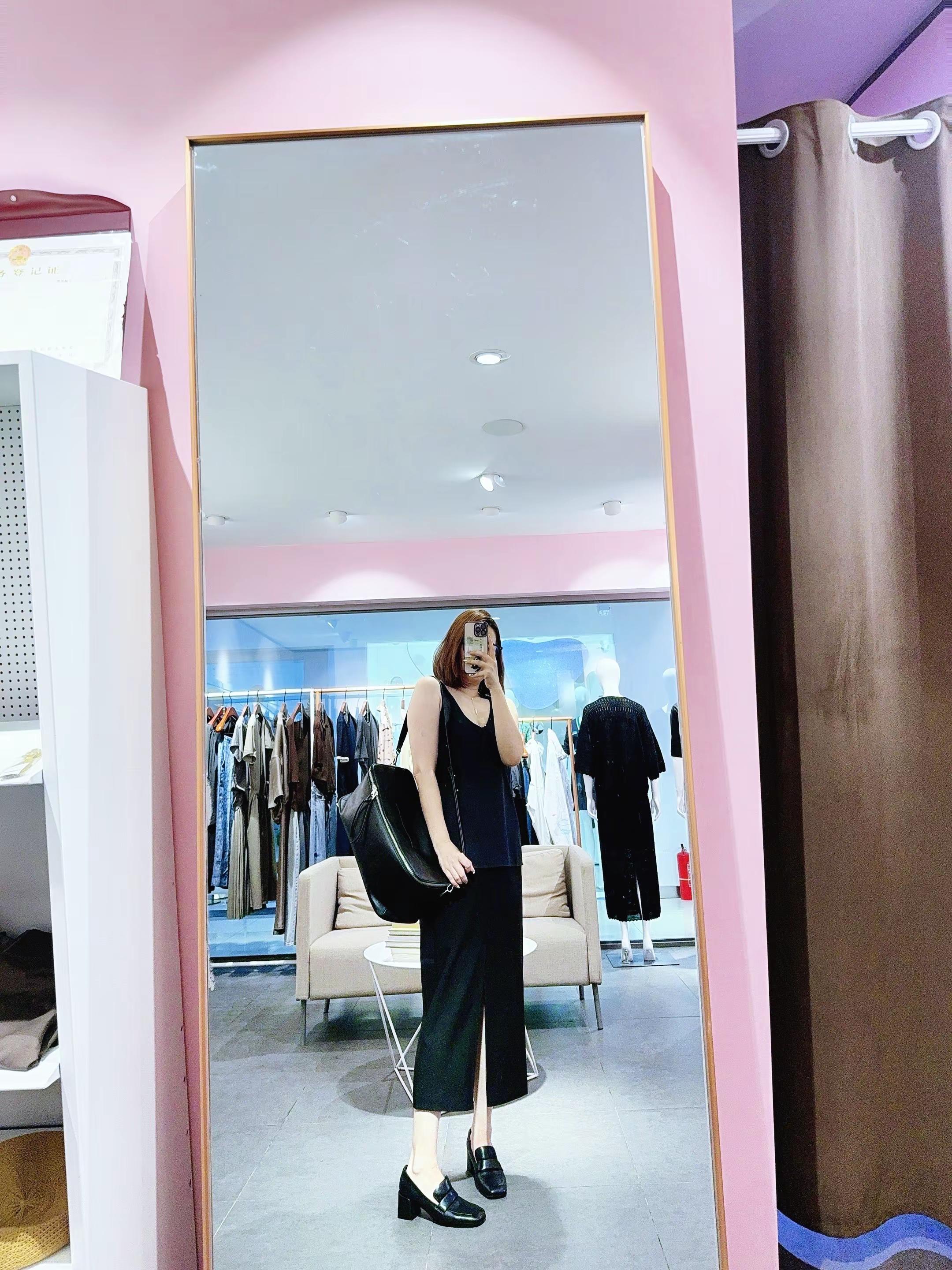 今天做个知性小姐姐吧！