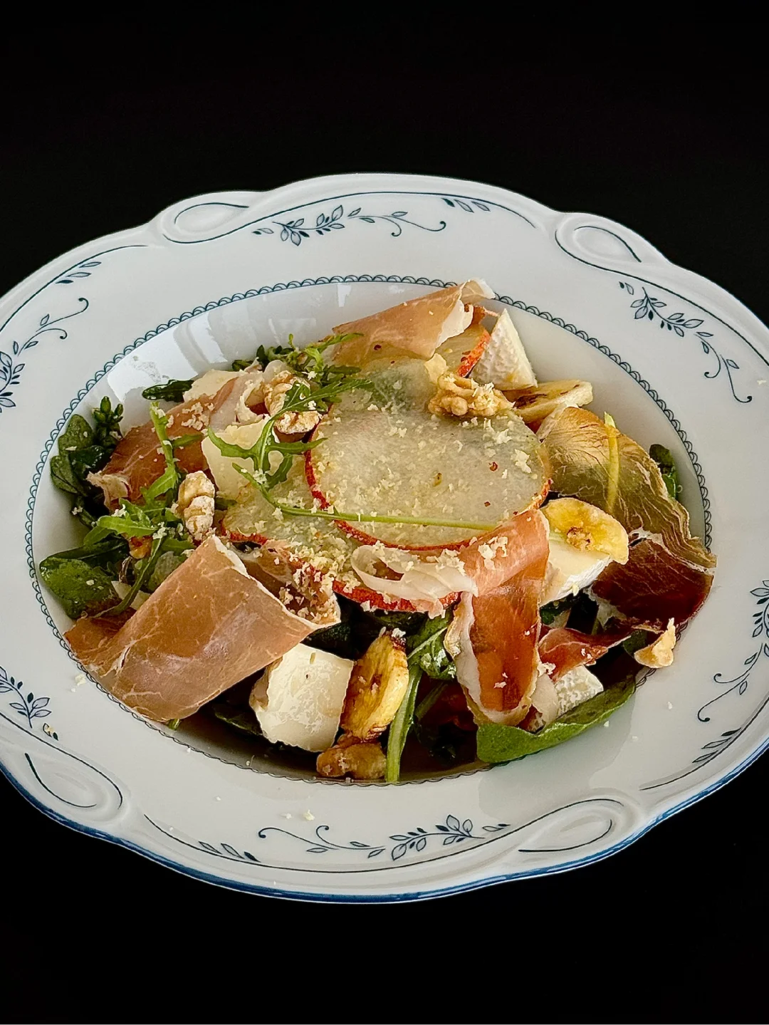 夏季饮食｜柠香啤梨核桃沙拉～吃出好心情！